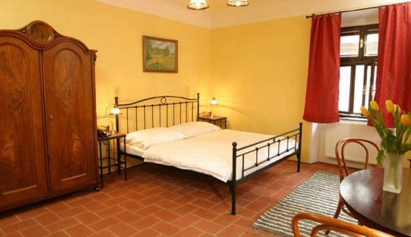 Penzion NA 15. POLEDNÍKU Jindřichův Hradec